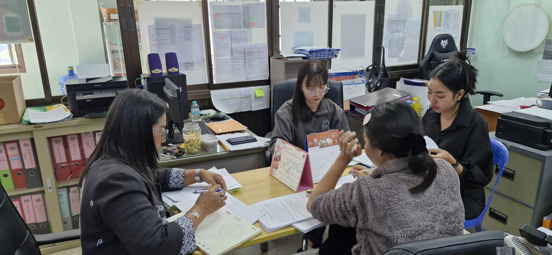 ประชุมสำนักงานพัฒนาชุมชนอำเภอตรอน  ✨